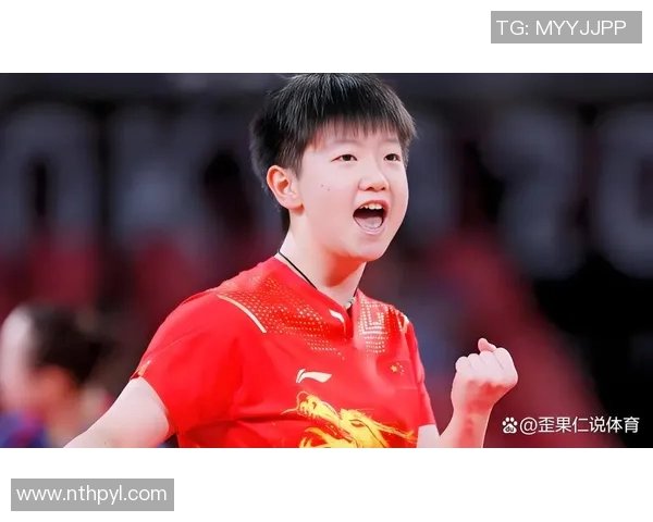 当红足球巨星场下较劲趣味比拼掰手腕谁能笑到最后 当红足球巨星场下较劲趣味比拼掰手腕谁能笑到最后